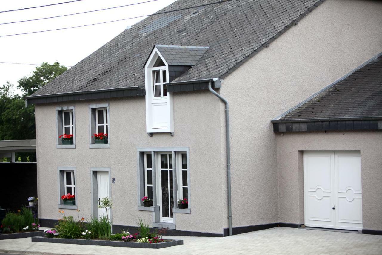 Hotel Les Sansonnets Vaux-sur-Sure Exteriér fotografie
